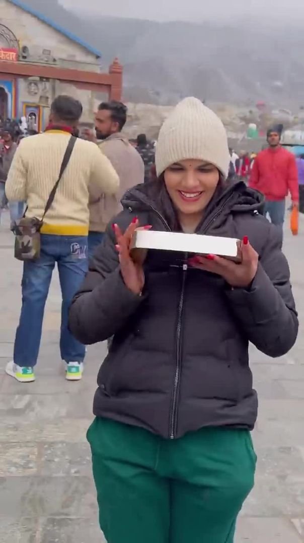 Unboxing Diamond Play Button at Kedarnath🙏 #imkavy #youtubeshorts #youtube